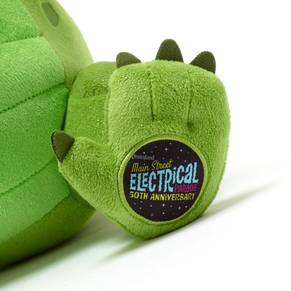 Disney parks Main Street Electrical Parade 50th Pete's Dragon Elliott  Plush - Picture 4 of 11